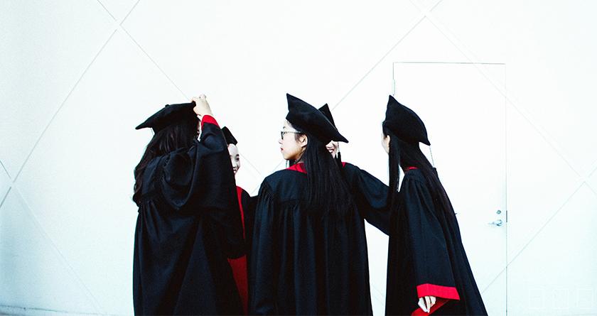 写易过降AIGC，写易过论文查AI率，写易过机器降重，写易过论文查重，写易过论文检测，写易过智能降重